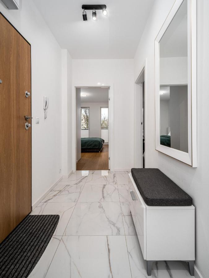 Your Apartments 1 Sierpnia Street 바르샤바 외부 사진